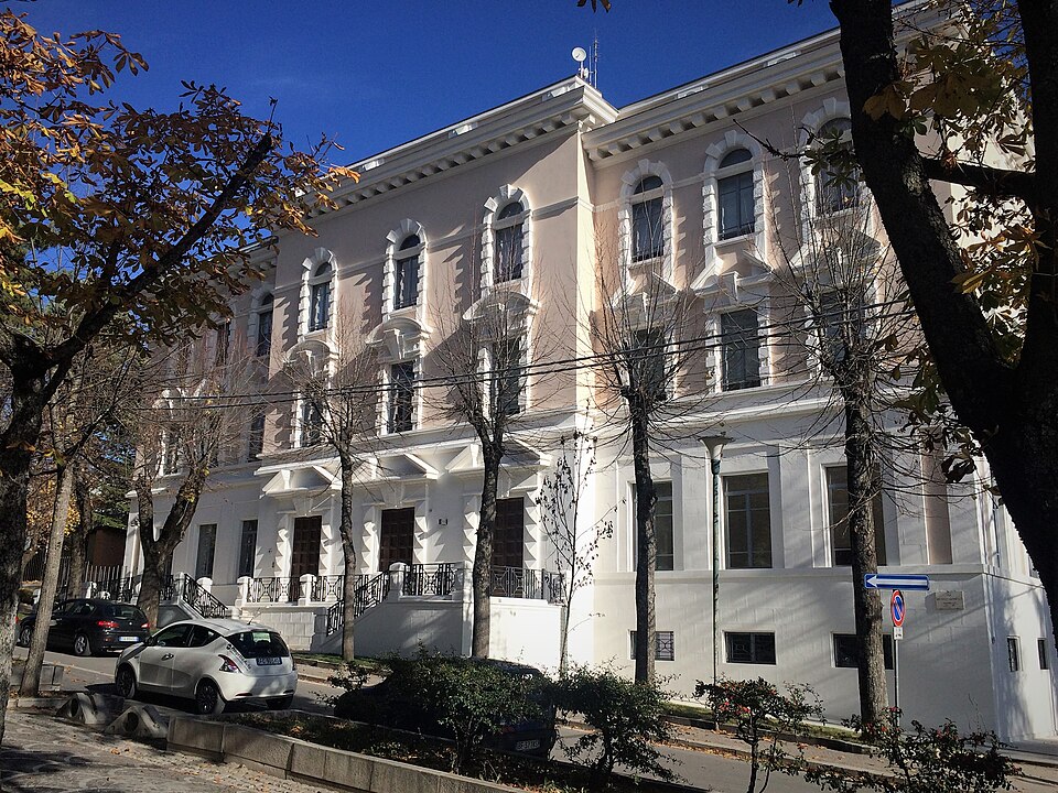 Khuôn viên Gran Sasso Science Institute | Gran Sasso Science Institute (GSSI)