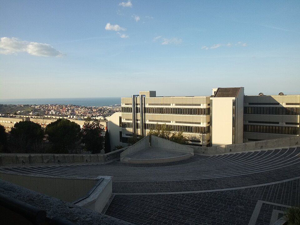 Khuôn viên Polytechnic University of Marche | Università Politecnica delle Marche (Univpm)