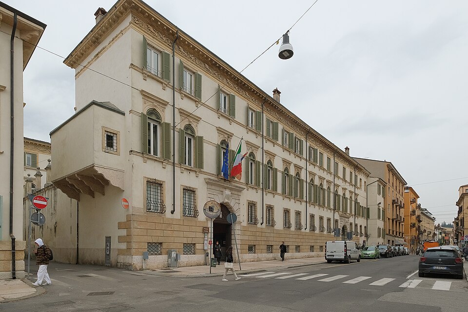 Khuôn viên University of Verona | Università degli Studi di Verona (UniVR)